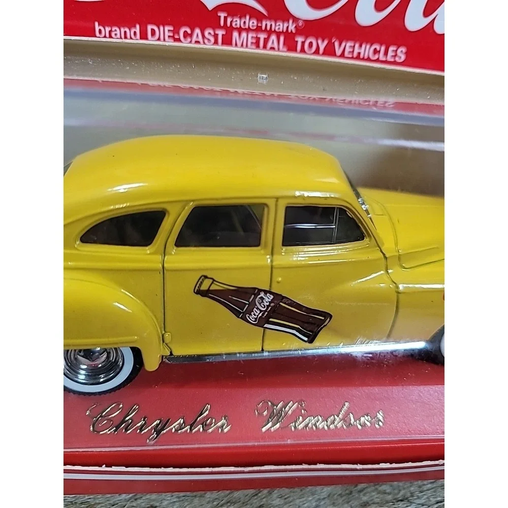 Coca-Cola 1948 CHRYSLER Windsor 1/43 scale Diecast NIB‎